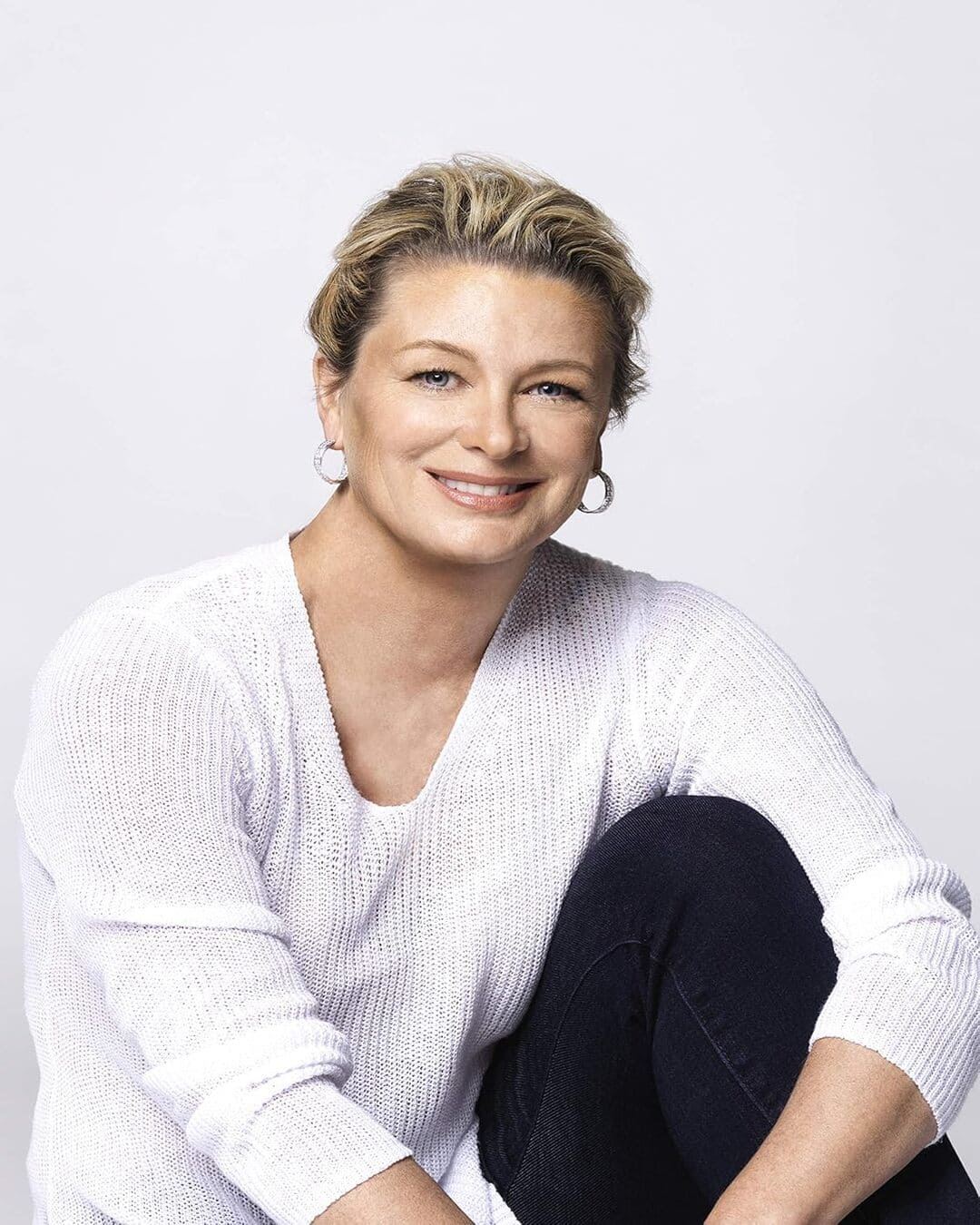 The Nightingale by Kristin Hannah [Paperback] - versoz.com