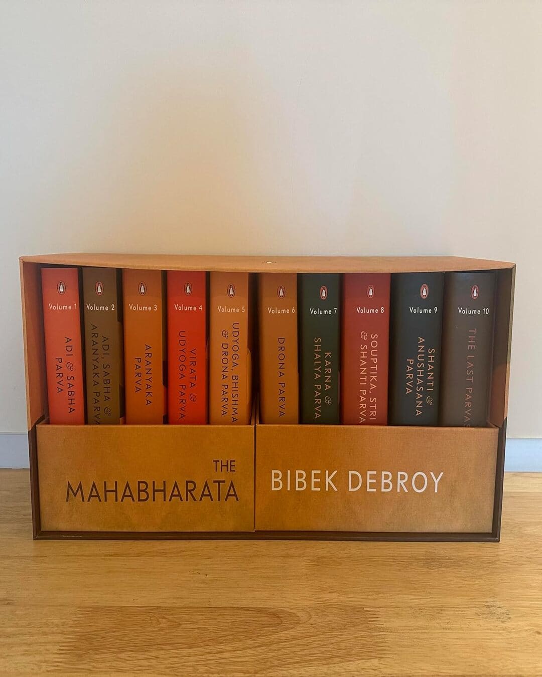 The Mahabharata Vol 1- 10 by Bibek Debroy [Hardcover] - versoz.com