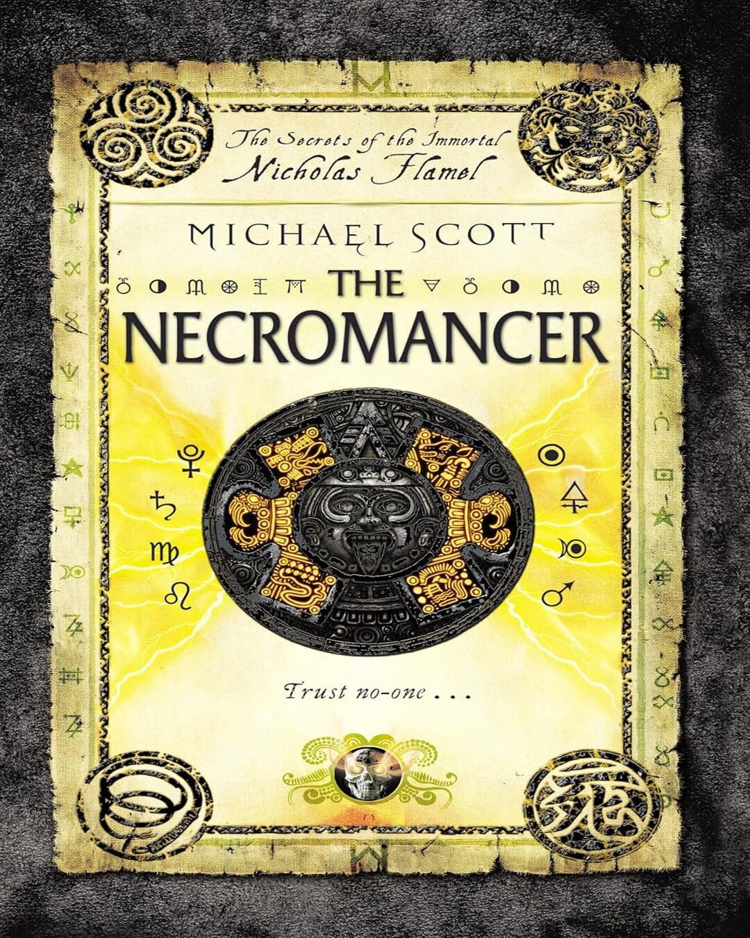 The Necromancer by Michael Scott [Paperback] - versoz.com